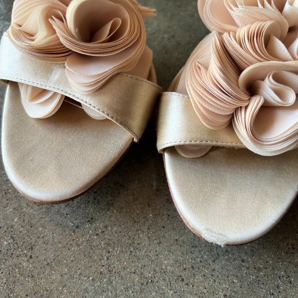 Badgley Mischka Women's Nude Floral Heel - Picture 2 of 5